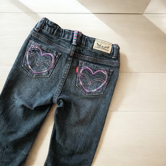 Levi's Kids Dark Wash Jeans embroidered heart pockets - Picture 6 of 6